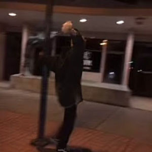 Meet your Posher, Ermoni